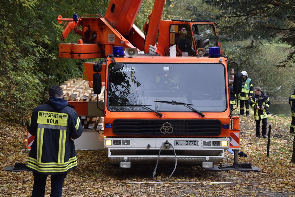 Einsatz BF Koeln PKW im See Koeln Esch P197.JPG - Miklos Laubert